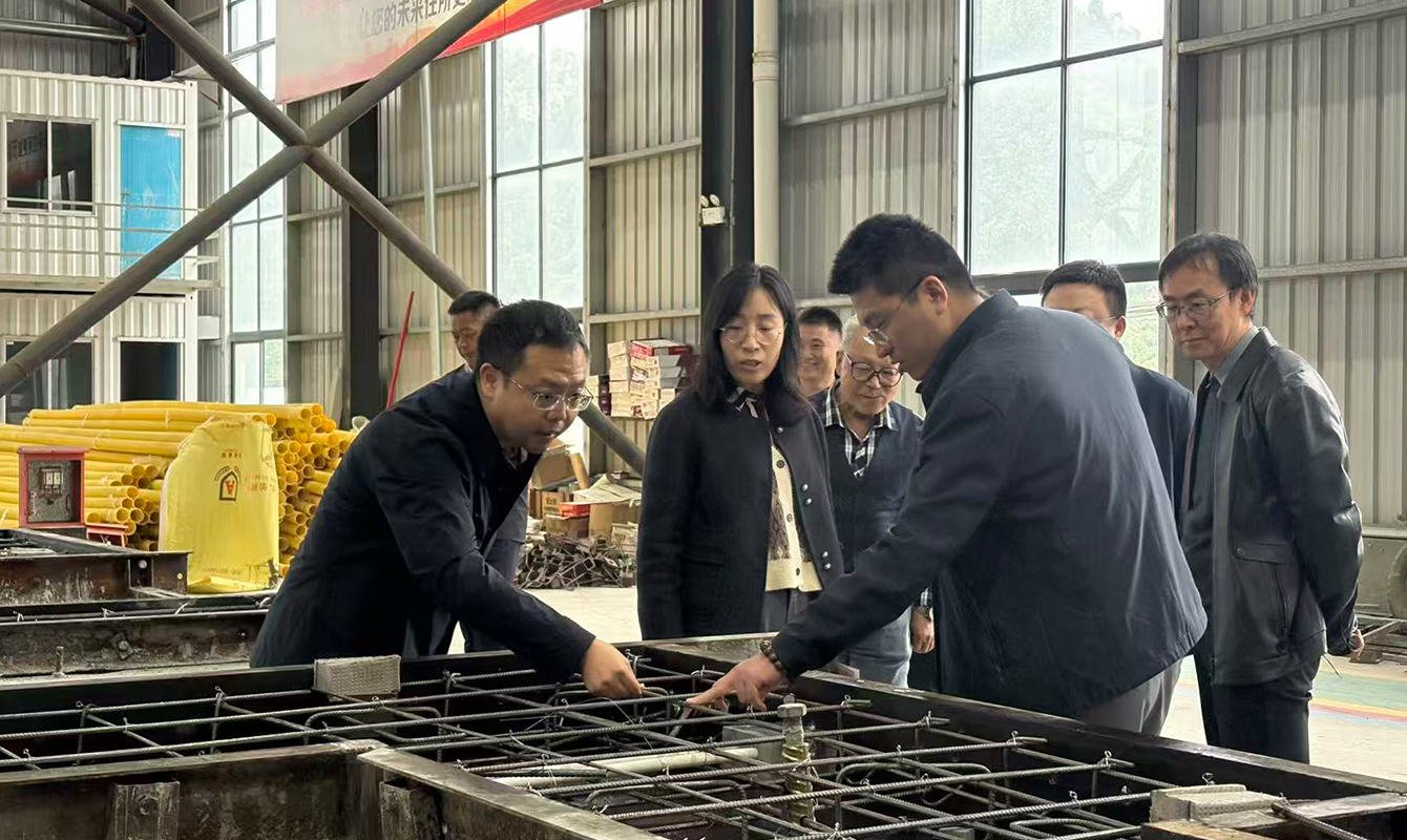 住建部村镇建设司莅青调研农房建设管理工作