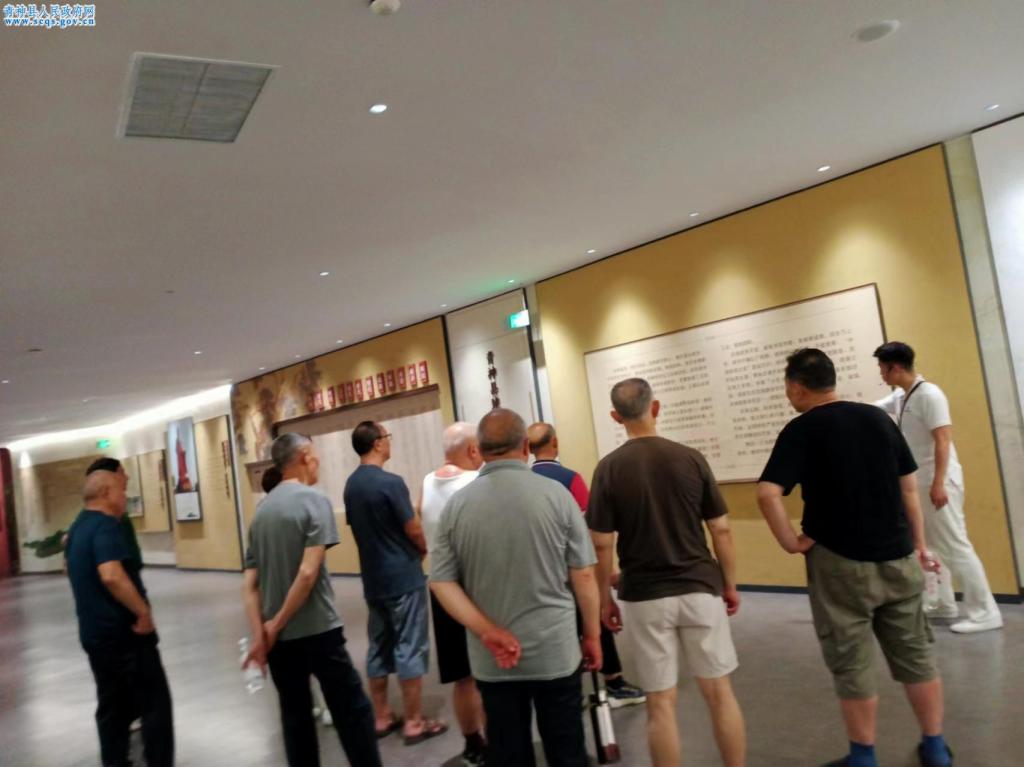 县交通运输局机关离退休党支部：开展“学党纪、守廉洁、树家风” 主题党日活动