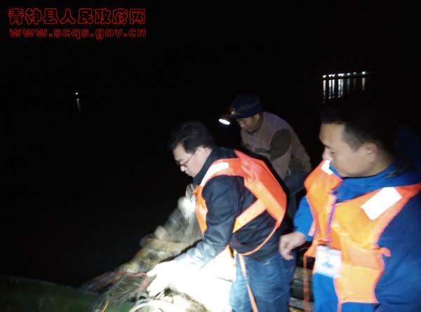 县农牧局联合执法确保天然水域安全